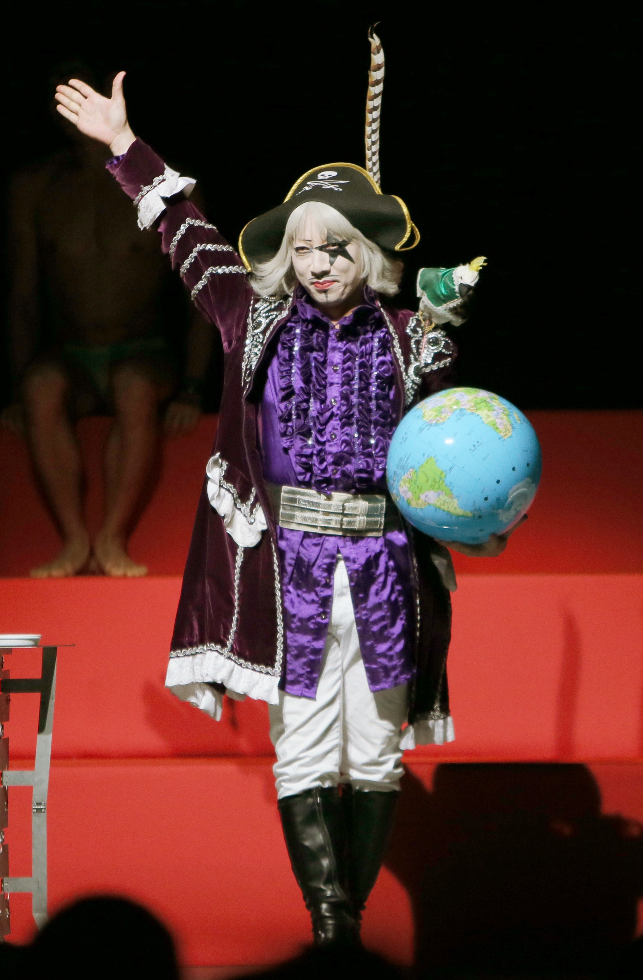 ゴー☆ジャス、『鬼滅の刃』コスプレにツッコミ続出「情報量多すぎて目