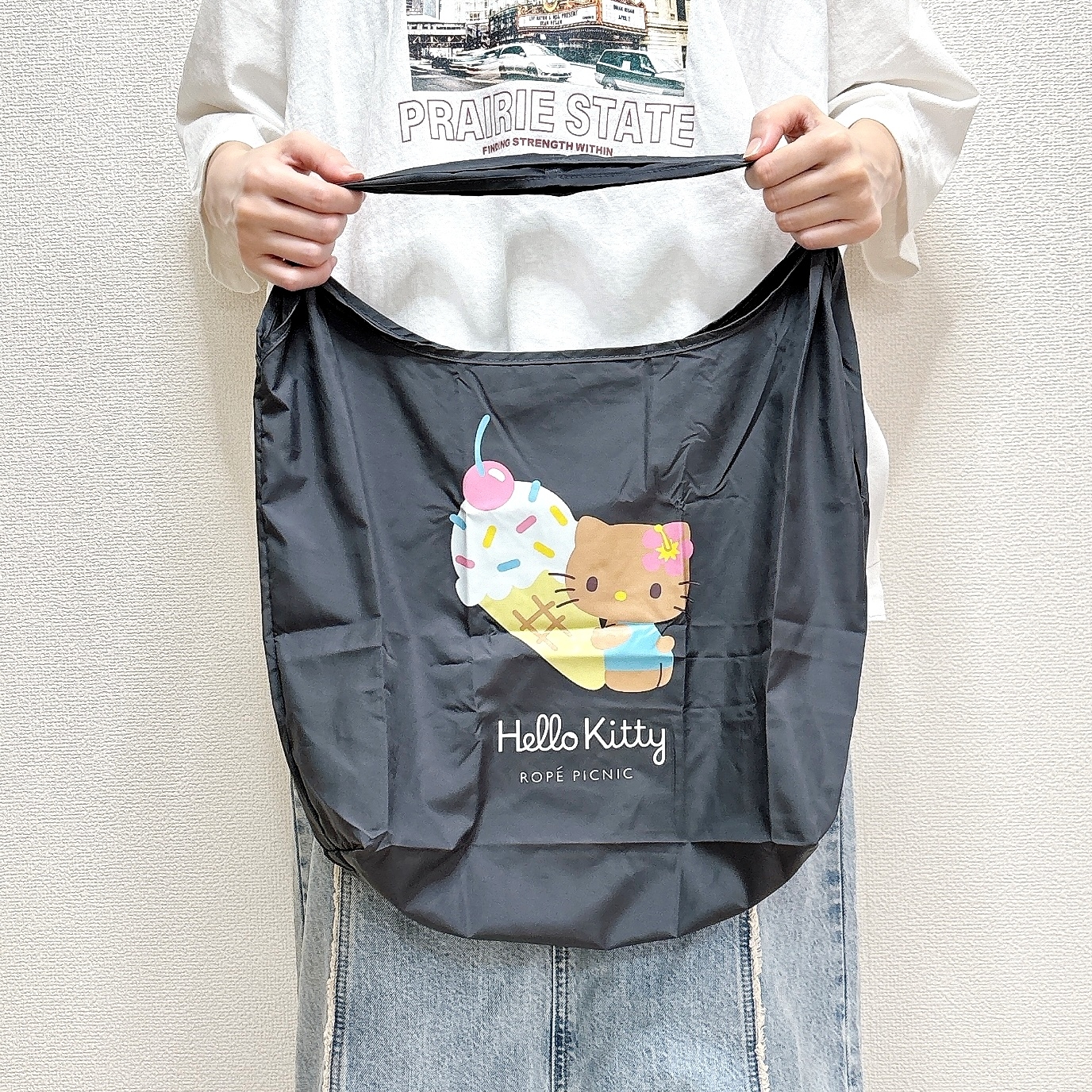 ROPÉ PICNIC(ロペピクニック)「【ROPE' PICNIC×ハローキティコラボ】日焼けハローキティパッカブルポケット付エコバッグ」
