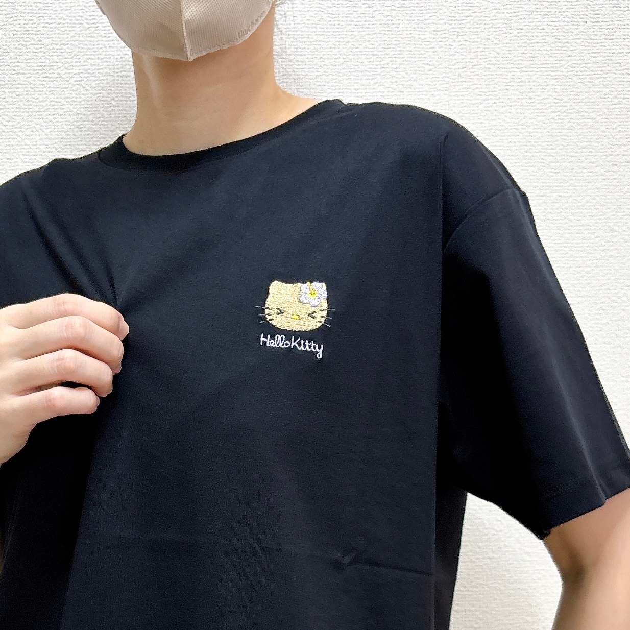 ROPÉ PICNIC(ロペピクニック)「【ROPE' PICNIC×ハローキティ コラボ】日焼けハローキティ アソートTシャツ」