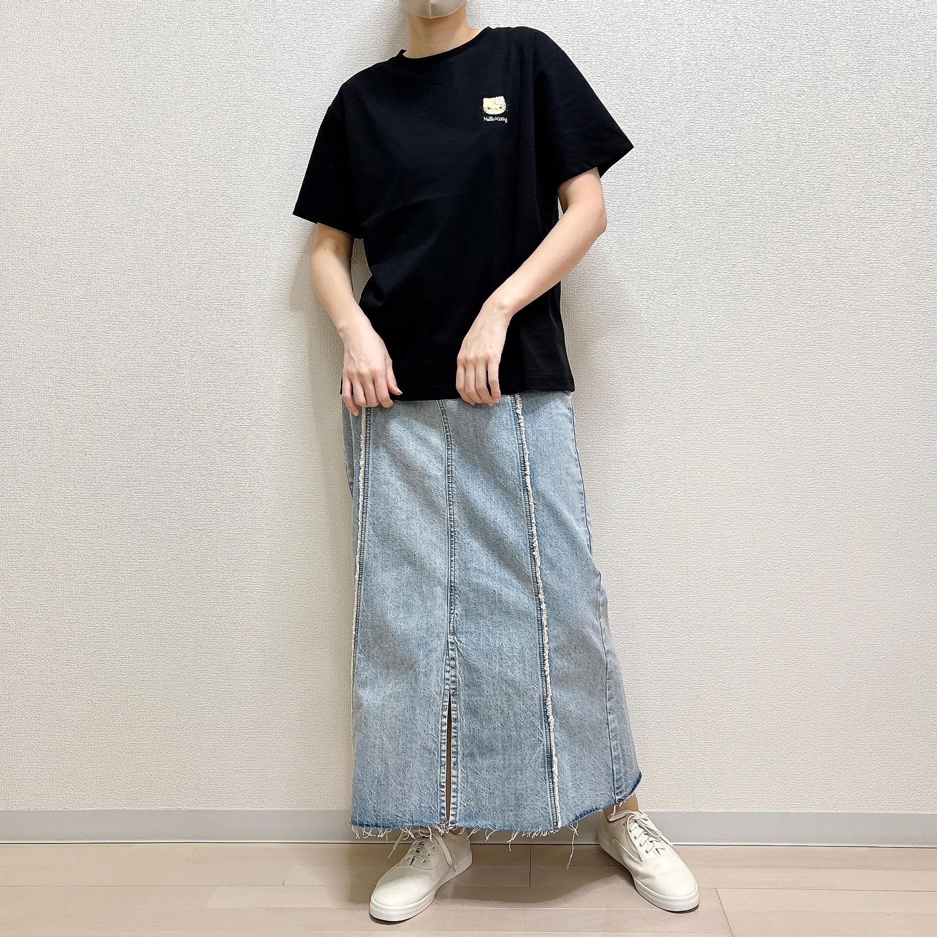 ROPÉ PICNIC(ロペピクニック)「【ROPE' PICNIC×ハローキティ コラボ】日焼けハローキティ アソートTシャツ」