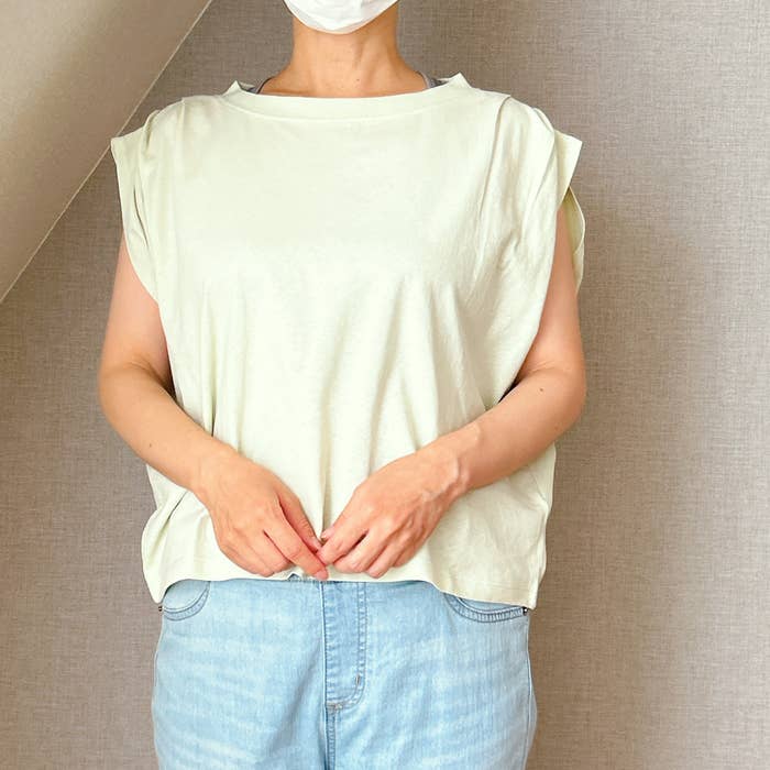 coca(コカ)の「袖タックTシャツ」