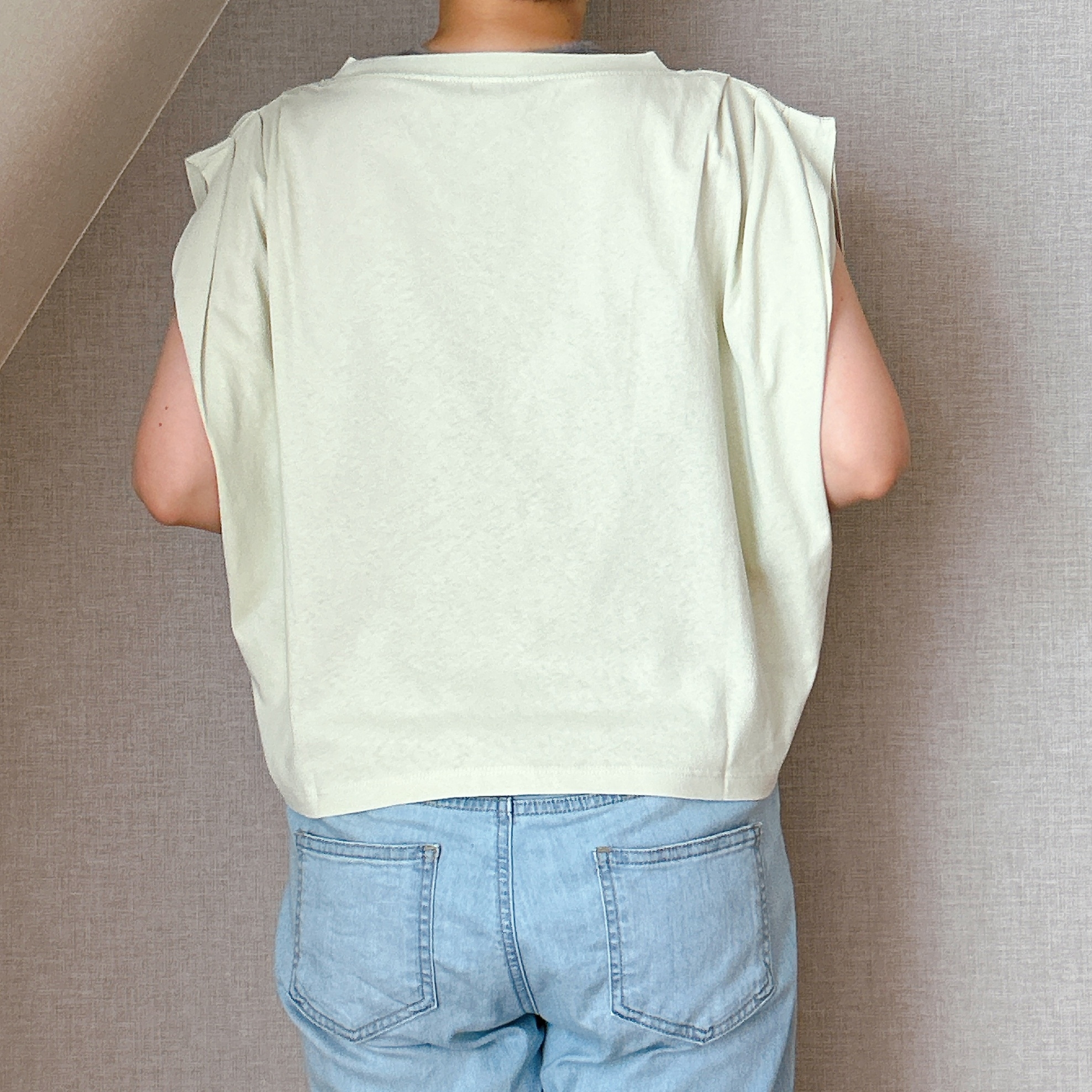 coca(コカ)の「袖タックTシャツ」