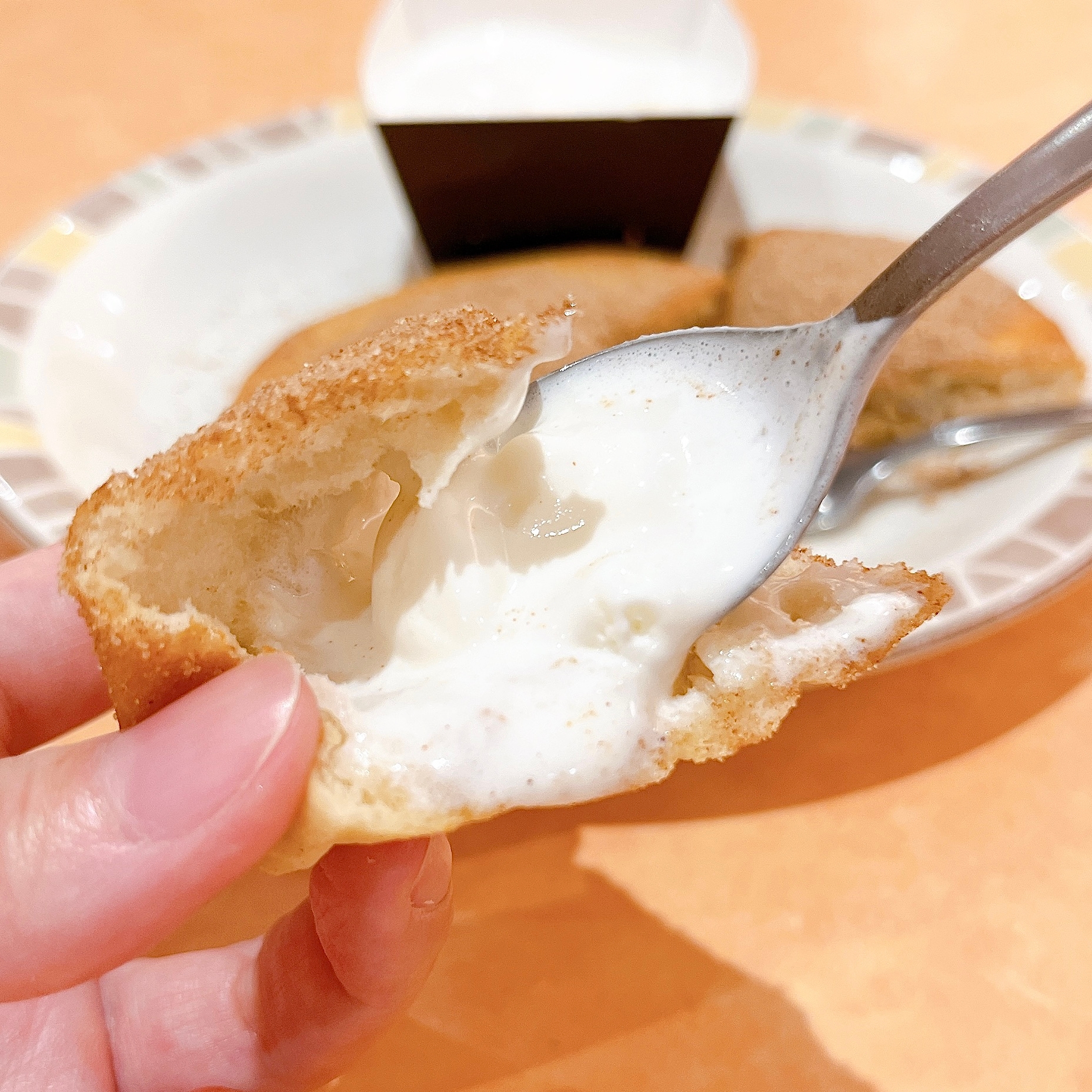 Saizeriya(サイゼリア)の「ジェラート&シナモンフォッカチオ」