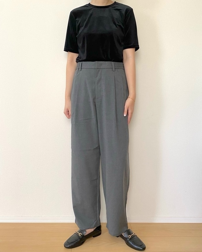 GUの「キャロットスラックス(丈標準69.5~73.5cm)」