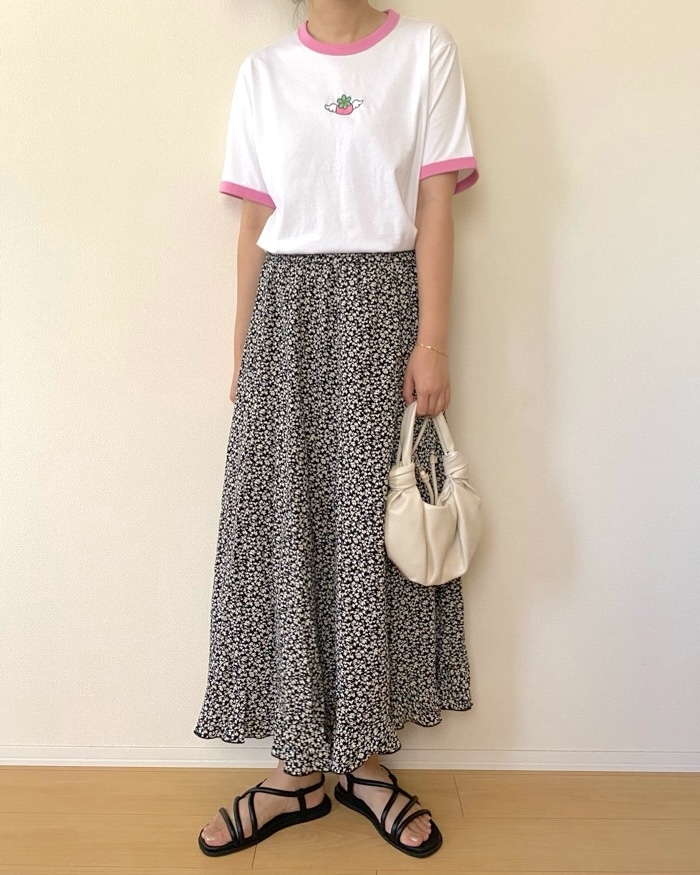 ユニクロの「矢沢あいコレクション UT」