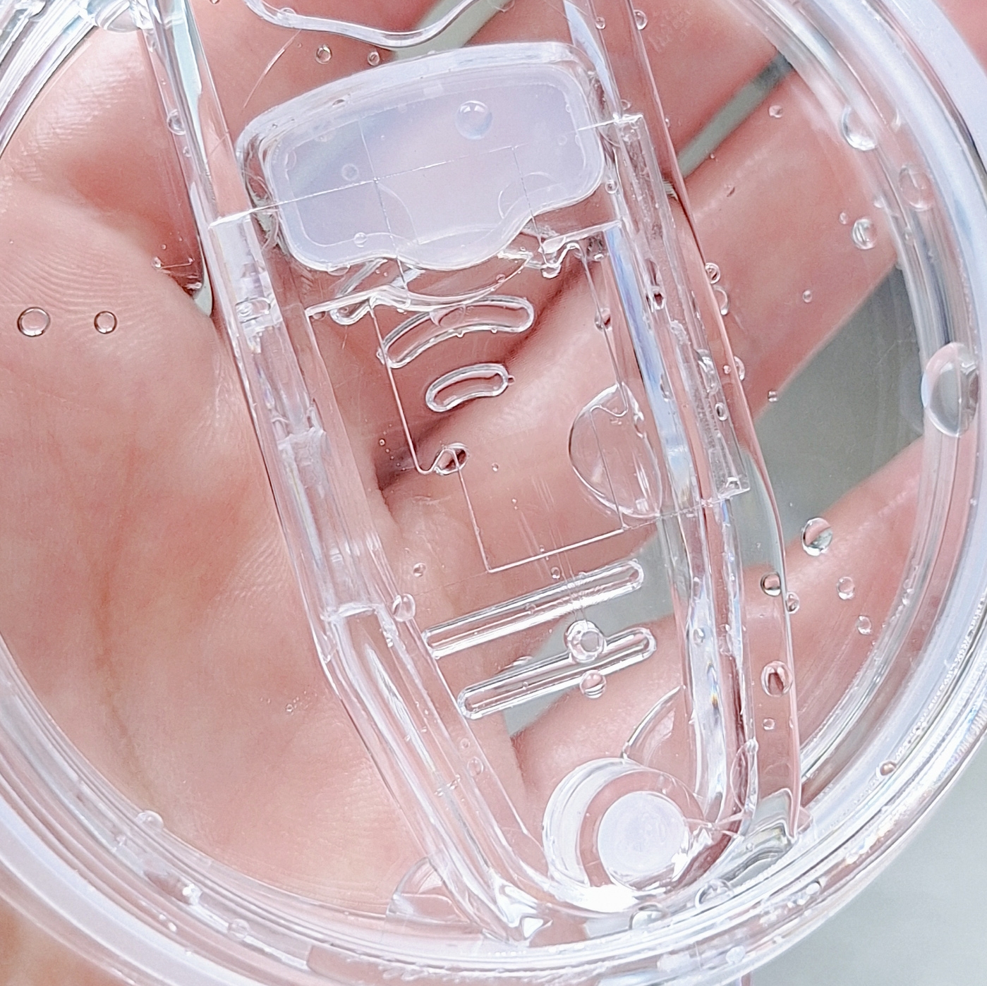 3COINS「CAR用保冷蓋つきタンブラー」