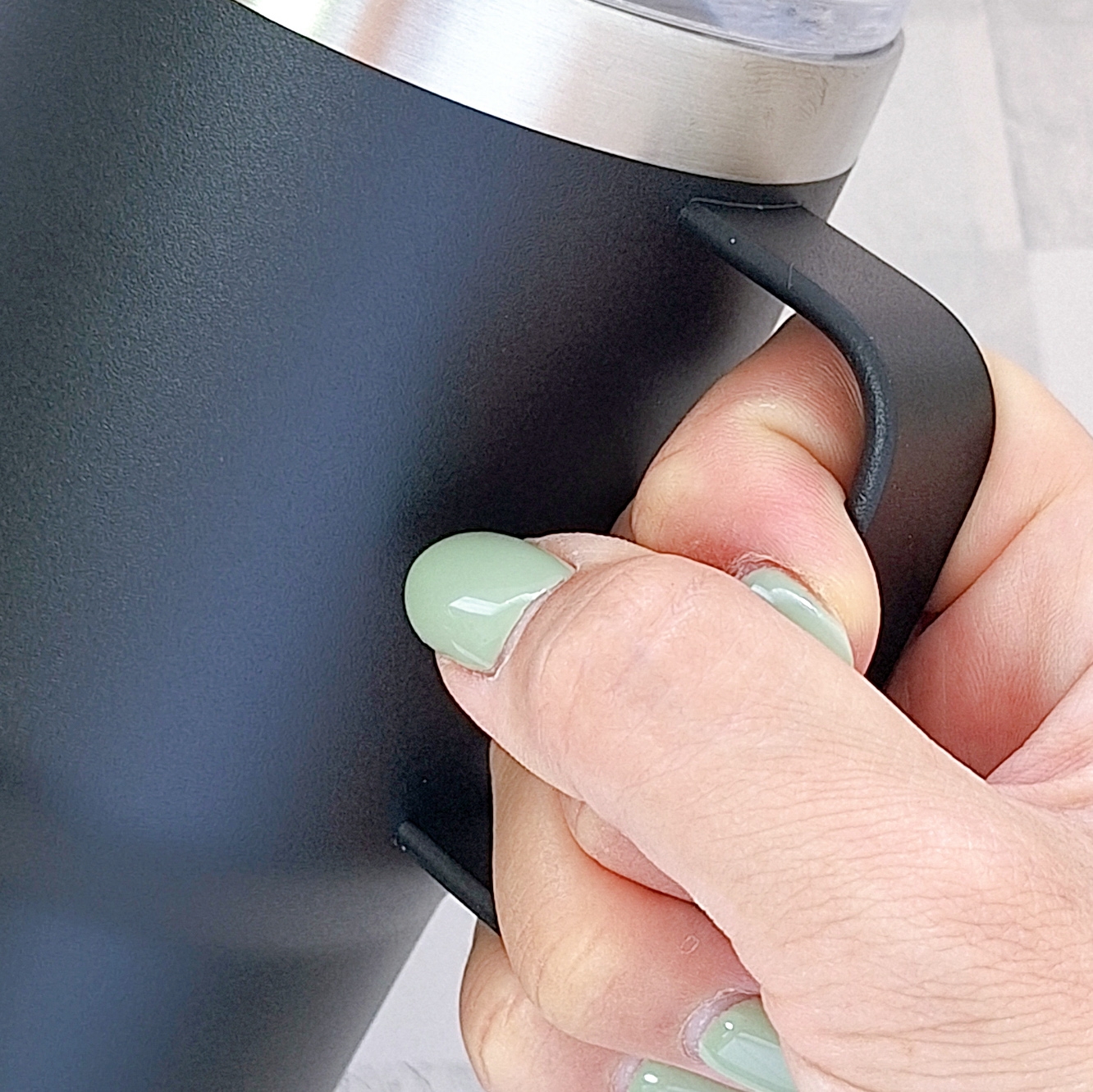 3COINS「CAR用保冷蓋つきタンブラー」