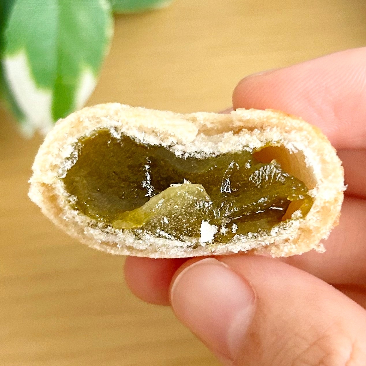 KALDI(カルディ)の「お餅が入った3種の最中 130g」