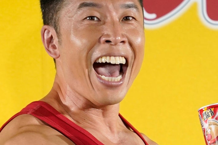 なかやまきんに君（時事通信フォト）