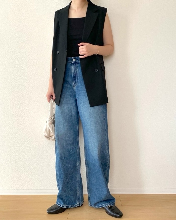 UNIQLO(ユニクロ)の「バギーカーブジーンズ」