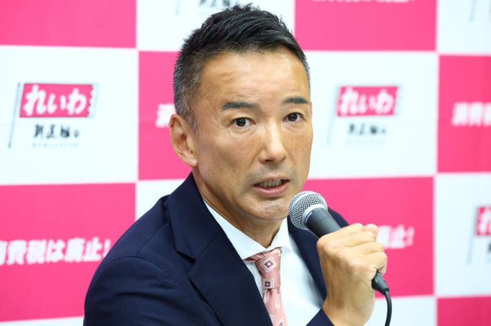 参院選から一夜明け、記者会見するれいわ新選組の山本太郎代表＝2025年7月21日、国会内