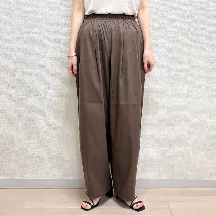 LOWRYS FARM(ローリーズファーム)の「リネンイージーコクーンパンツ」