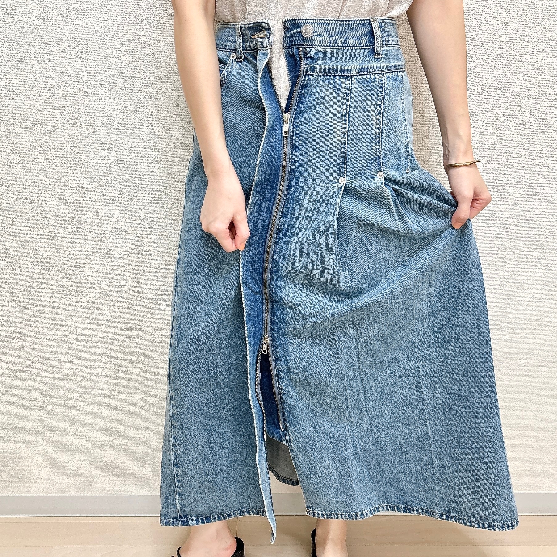 LOWRYS FARM(ローリーズファーム)「デニムプリーツスカート」
