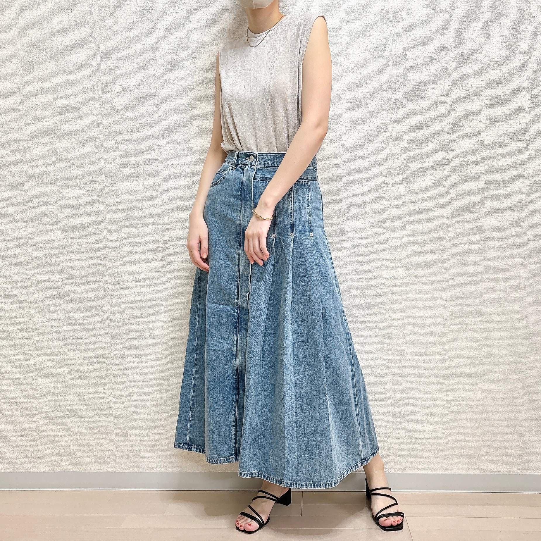 LOWRYS FARM(ローリーズファーム)「デニムプリーツスカート」