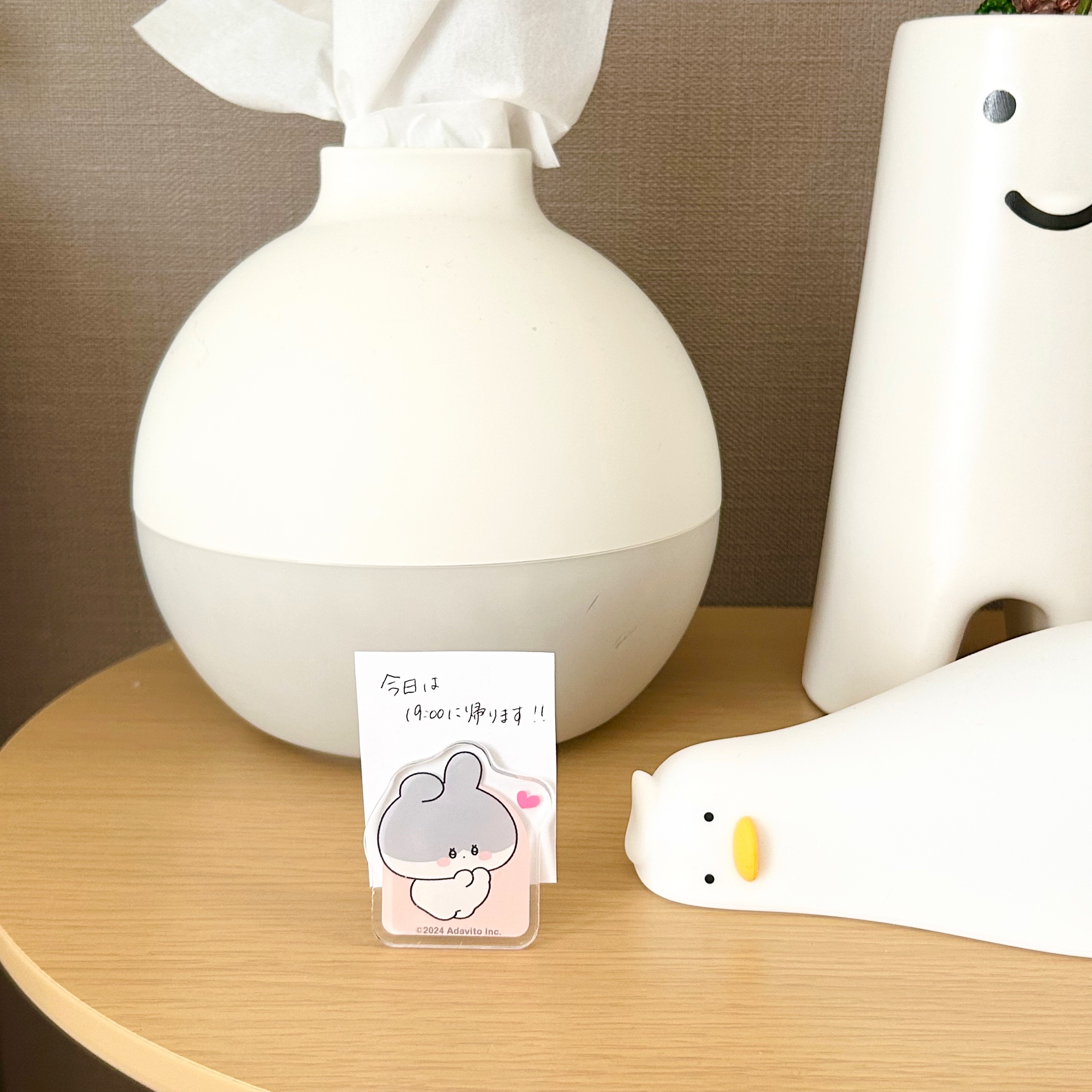 DAISO(ダイソー)の「あさみみちゃん アクリルメモスタンド」