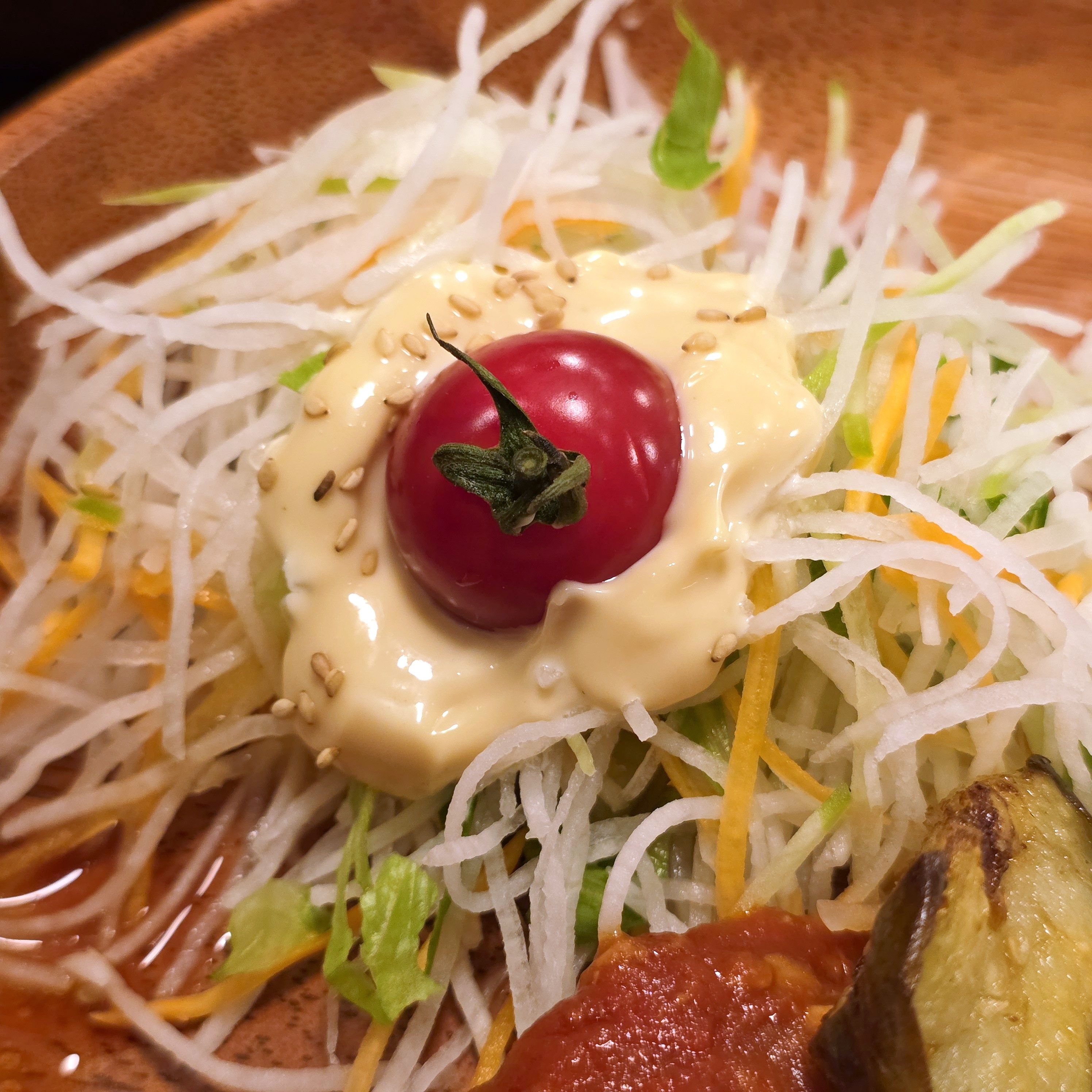 びっくりドンキー「厚切りベーコンと茄子のアラビアータバーグディッシュ」