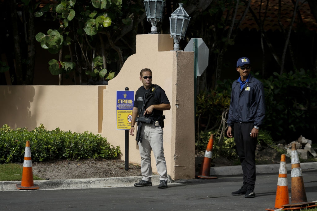 US Secret Service and Mar-A-Lago security members at the entrance of Donald Trump&#x27;s house at Mar-A-Lago in Palm Beach, Florida