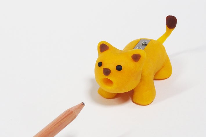 物欲しそうな子ライオンに見えるライオン鉛筆削り/ミチルさんのXアカウント（@mitiruxxx）より