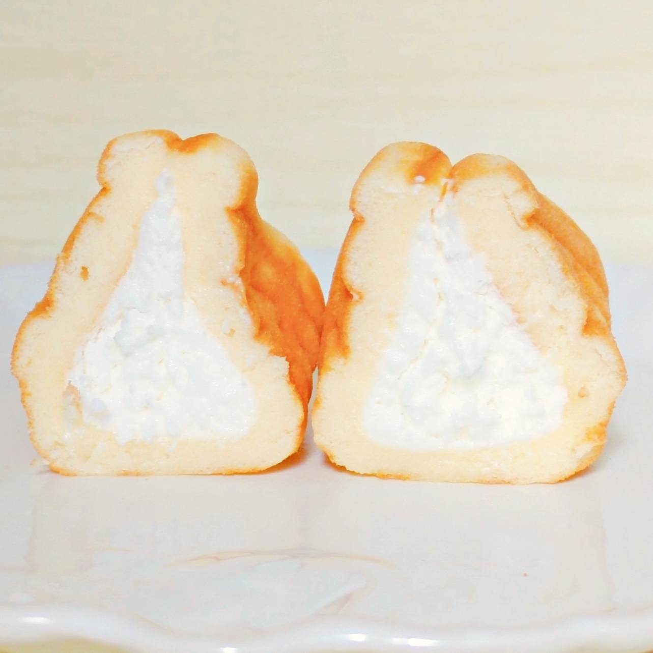 FamilyMart(ファミリーマート)の「モロッコヨーグル入りワッフル」