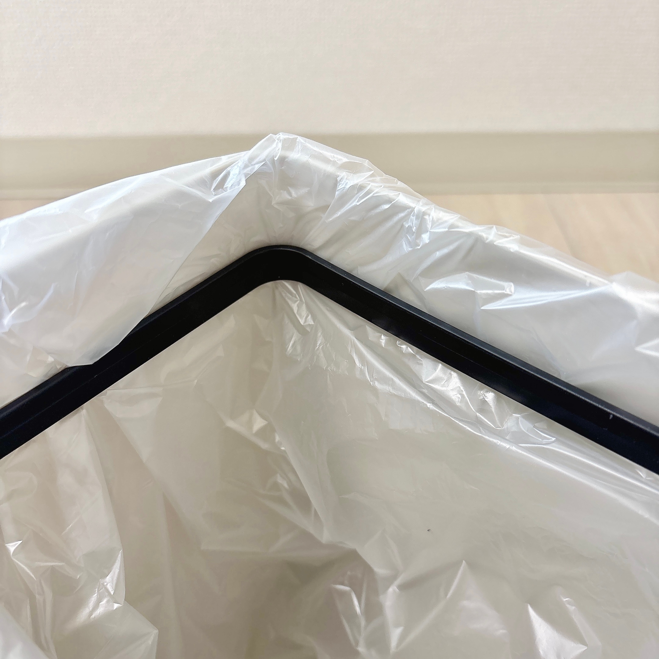 ニトリで見つけた「袋が見えにくいダストボックス(モカ)」