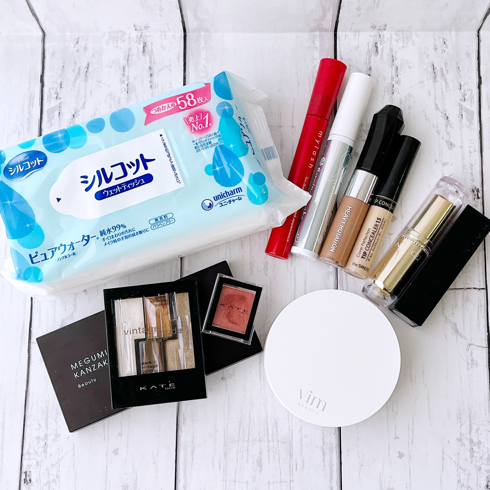 プルメリアフラガールポーチ3点 プラザで発見】フラガールがかわいい「大容量ポーチ」が夏っぽく