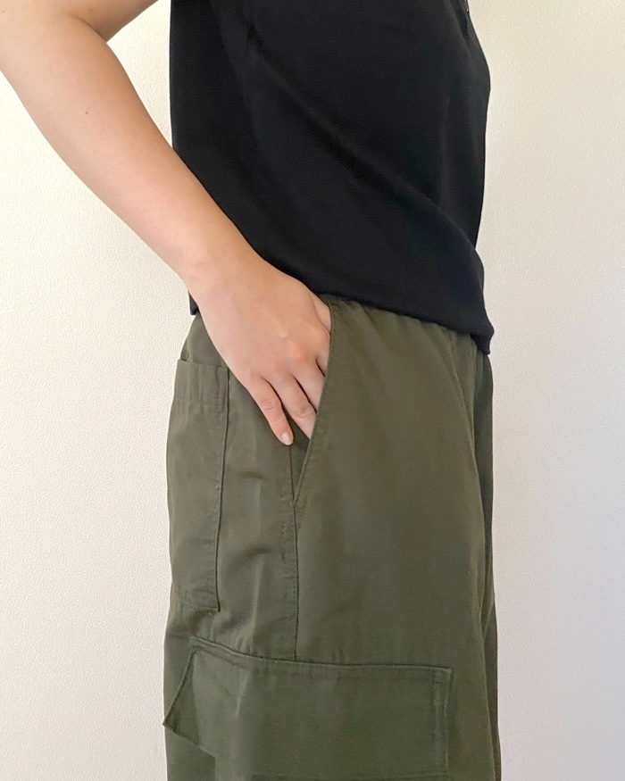 GUの「スーパーワイドカーゴパンツ」