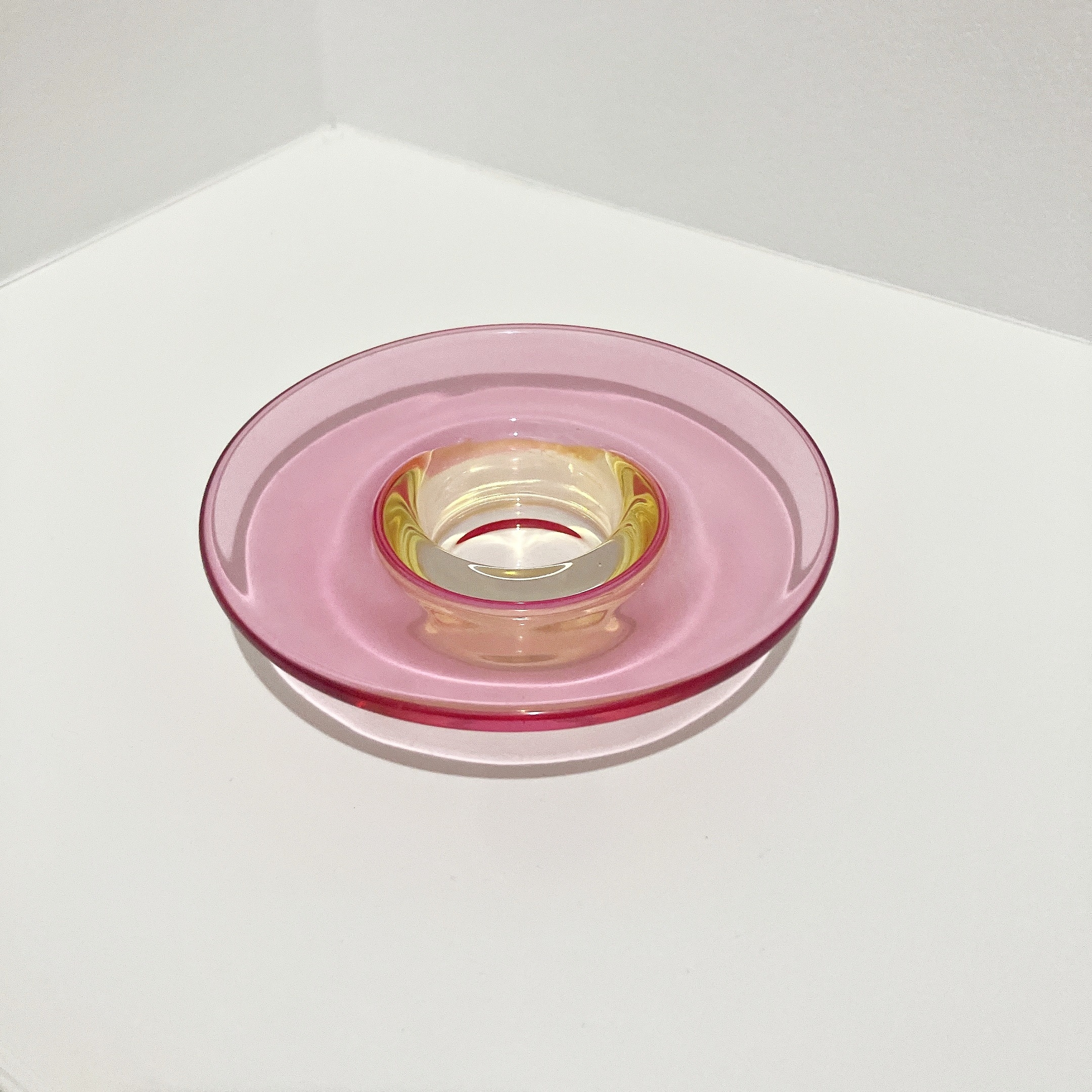 IKEAの「TJÄRLEK シャーレク(ティーライトホルダー・マルチカラー・3cm)」