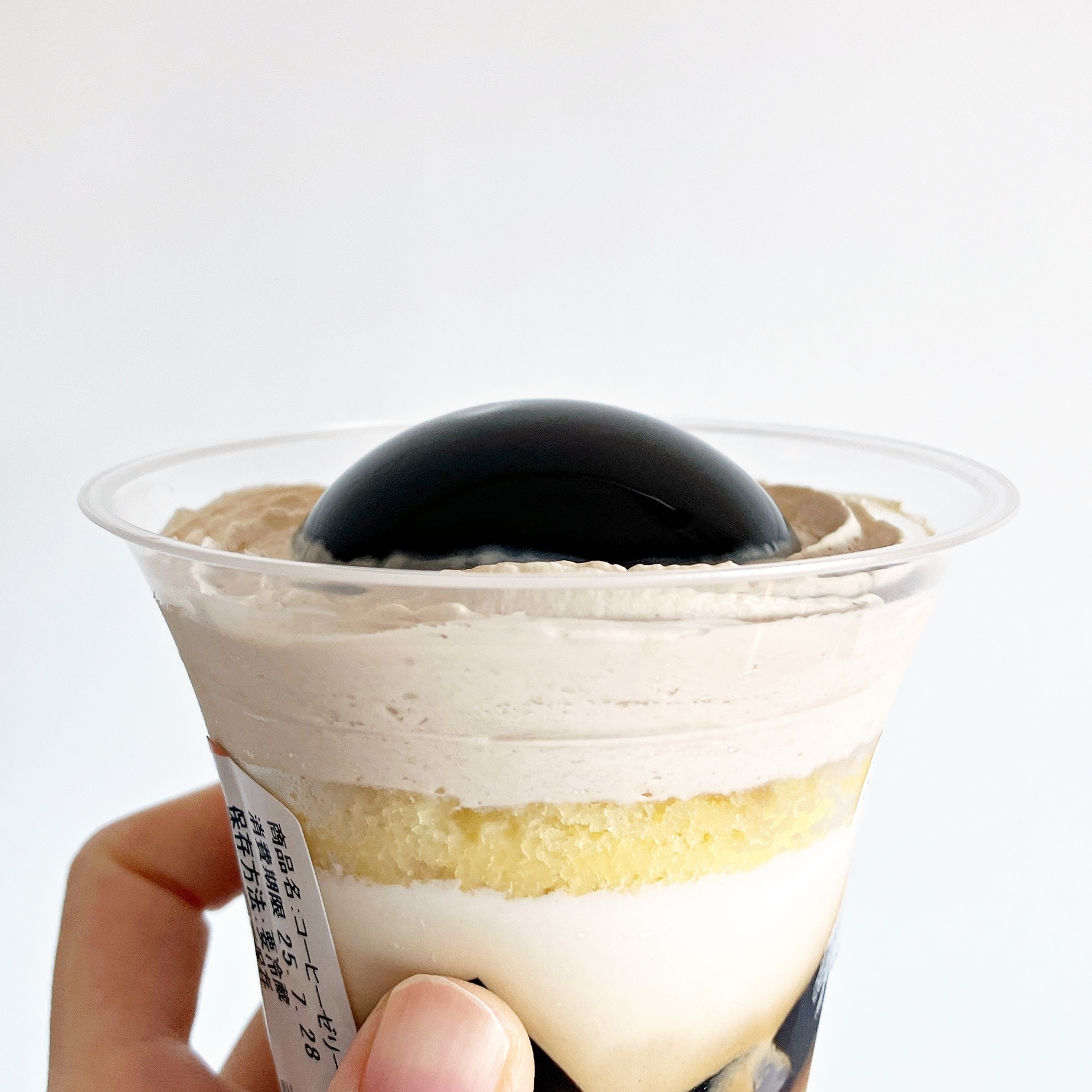 FamilyMart(ファミリーマート)の「コーヒーゼリーパフェ」