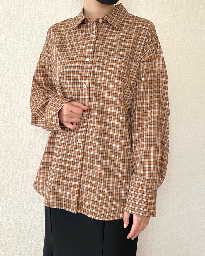 UNIQLO(ユニクロ)の「ドルマンスリーブチェックシャツ」