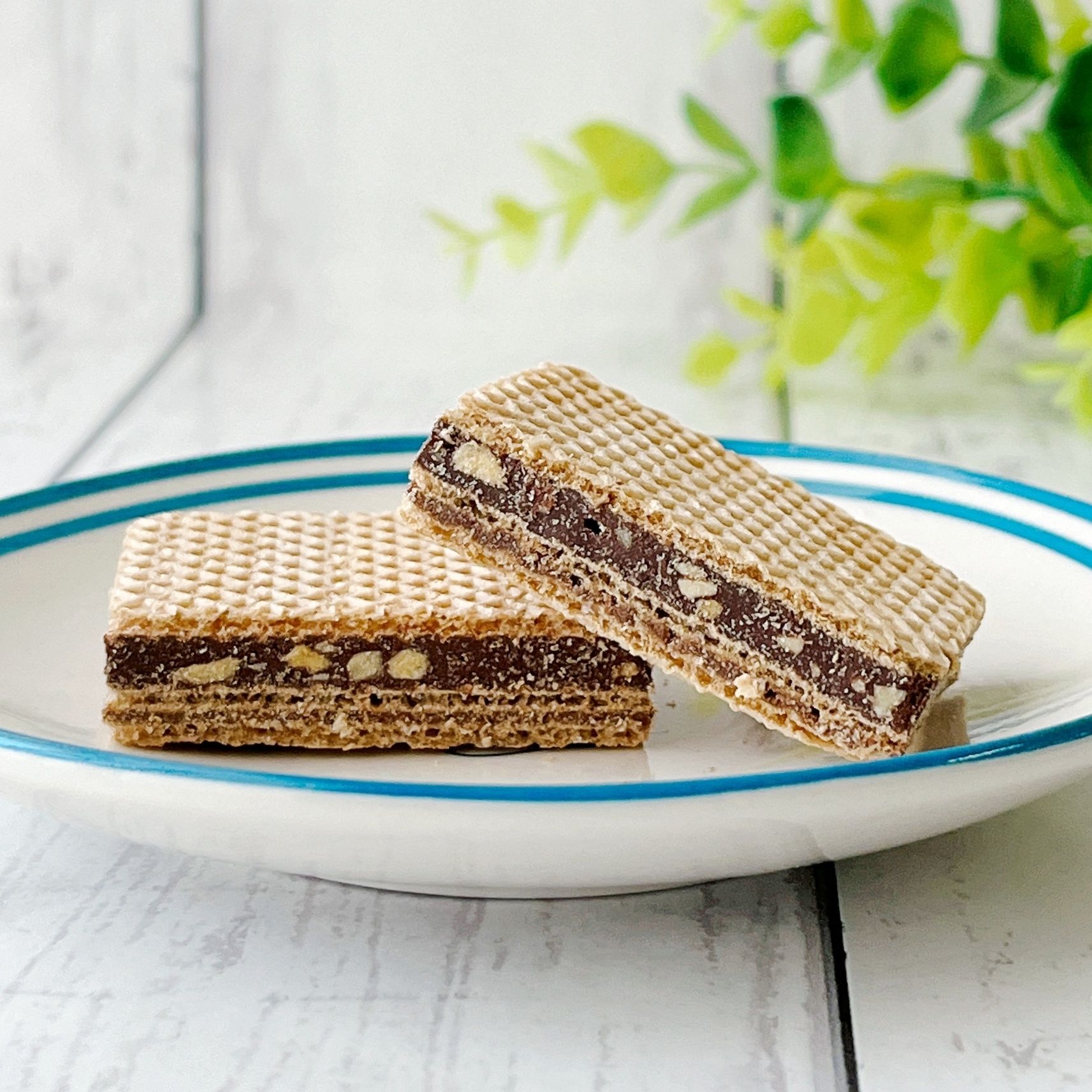 無印良品「大袋 ダブルサンドウエハース ピーナッツチョコ味」