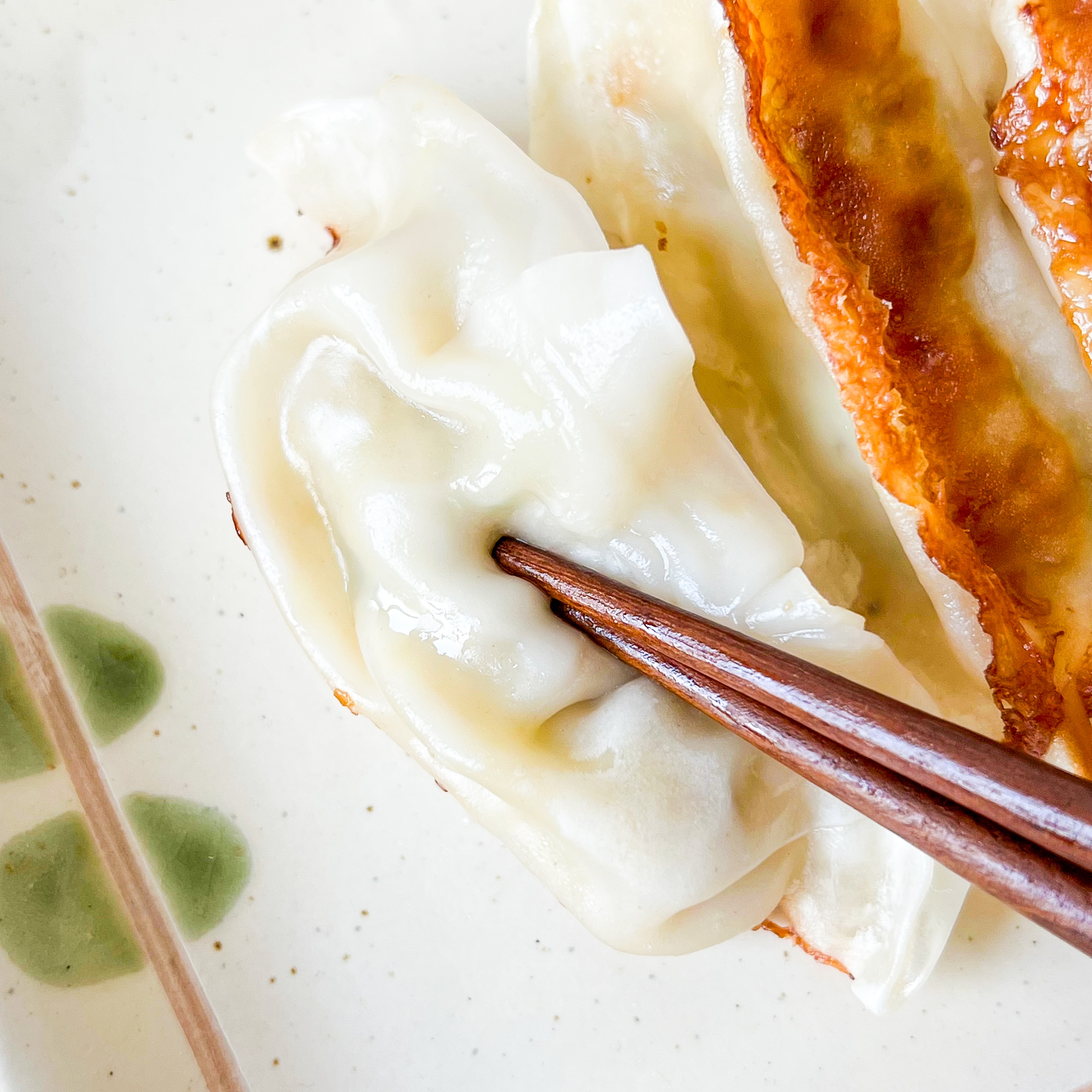 セブン】ギルティすぎて笑っちゃった…！中華料理屋みたいな「ニンニク