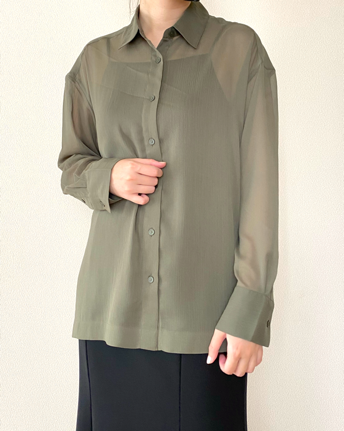 ユニクロの「シアーシャツ」