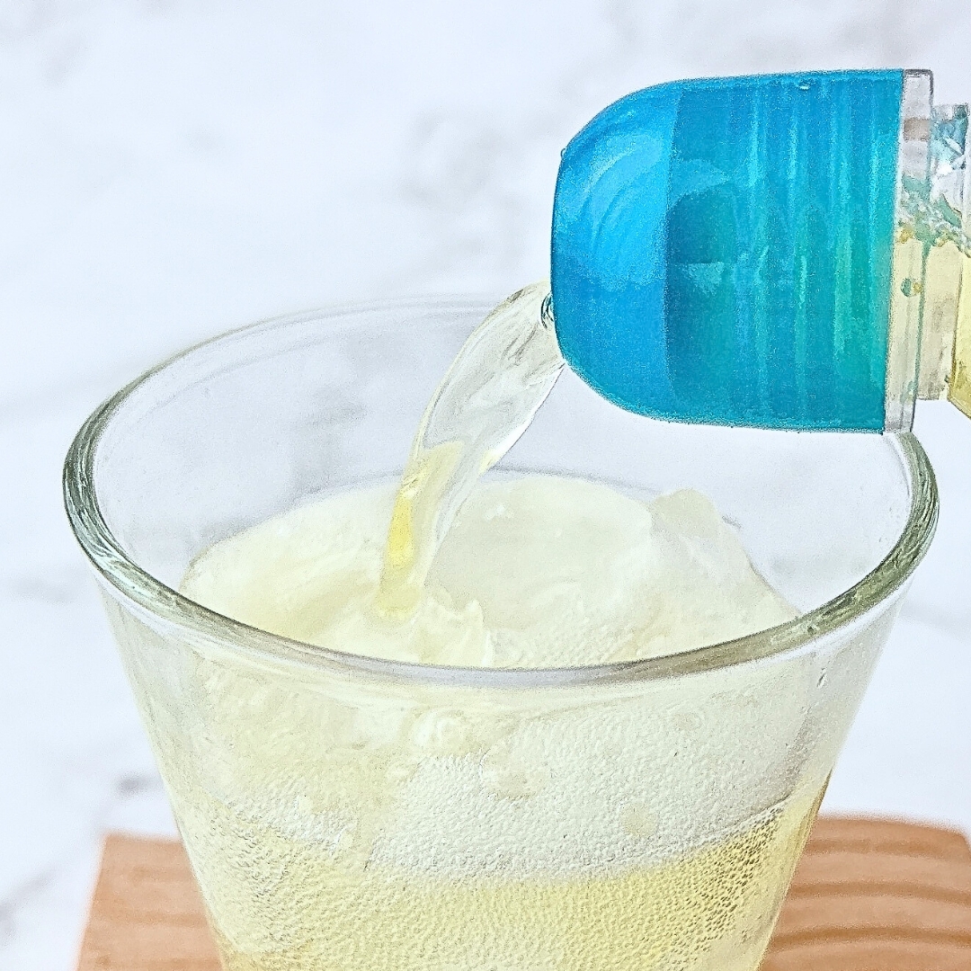 KALDI (カルディ)の「サマーペンギンラムネ パイナップル味 250ml」
