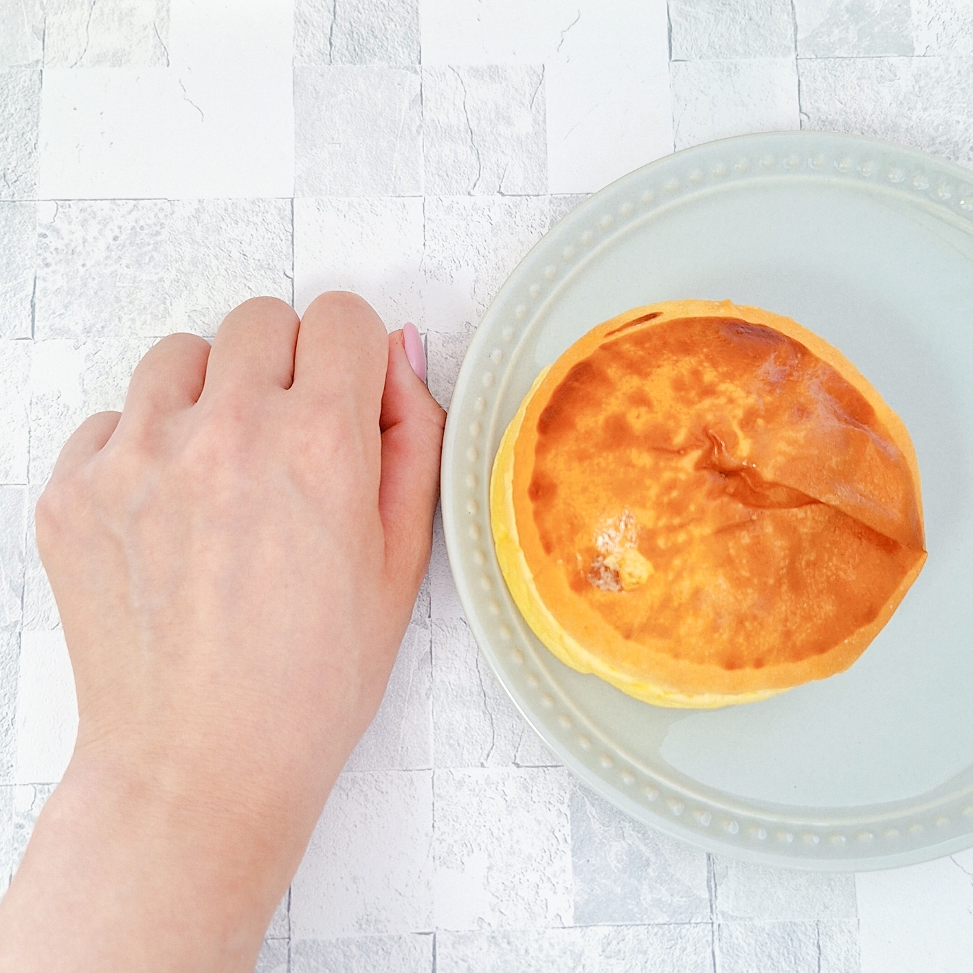 FamilyMart「プリンみたいなパン」