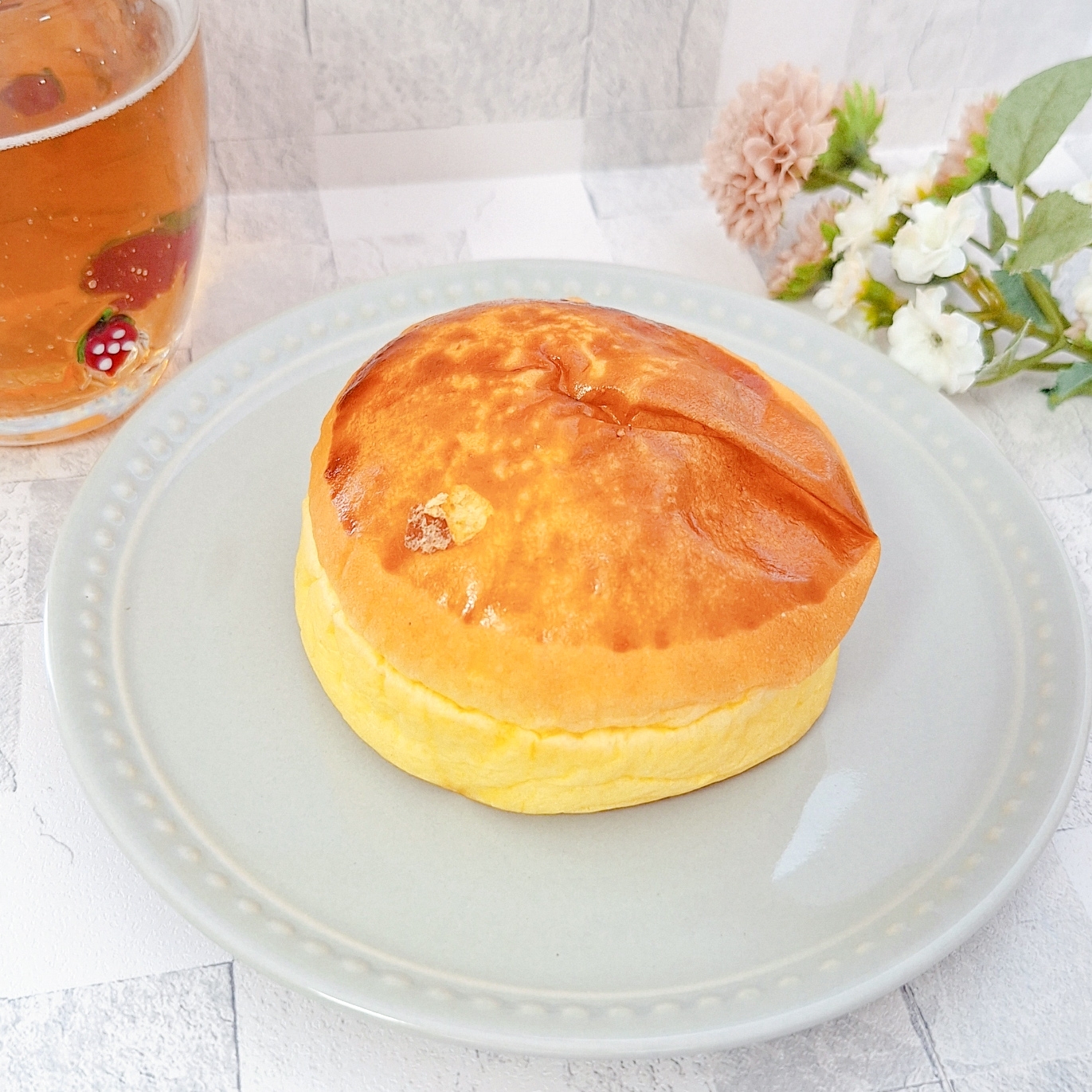 FamilyMart「プリンみたいなパン」
