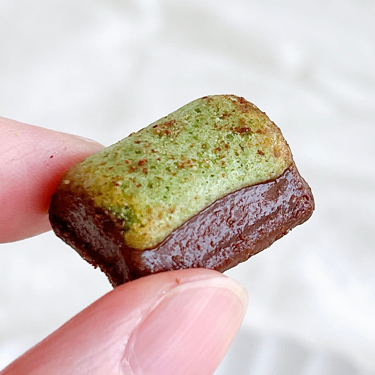 セブン-イレブンの「セブンプレミアム チョコ焼いちゃった 抹茶」