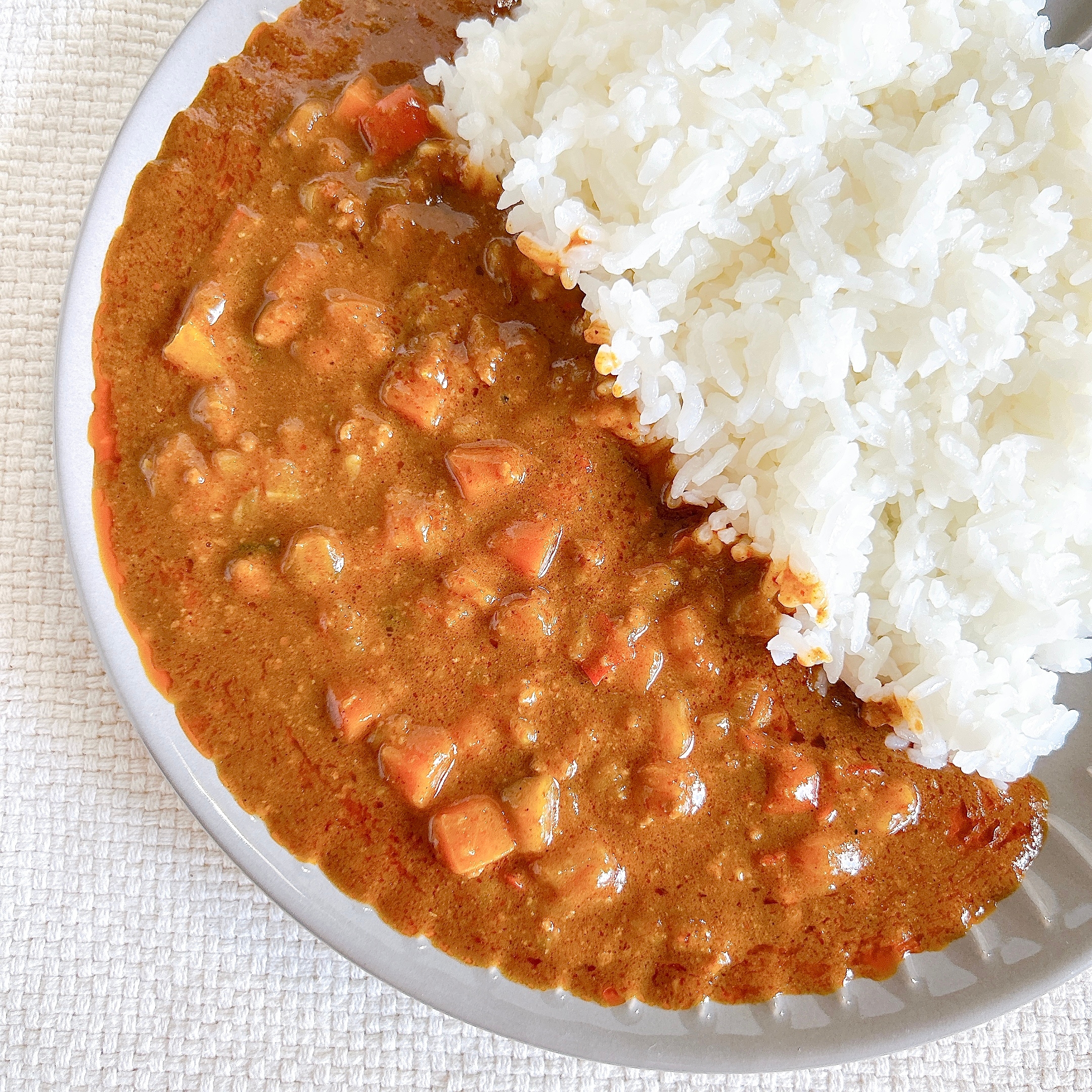 FamilyMart(ファミリーマート)の「菰田欣也シェフ監修 麻辣カレー」
