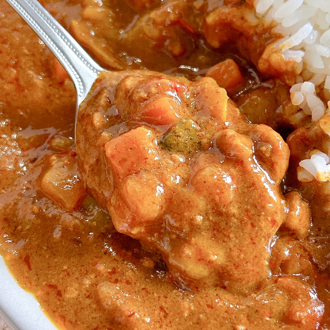 FamilyMart(ファミリーマート)の「菰田欣也シェフ監修 麻辣カレー」
