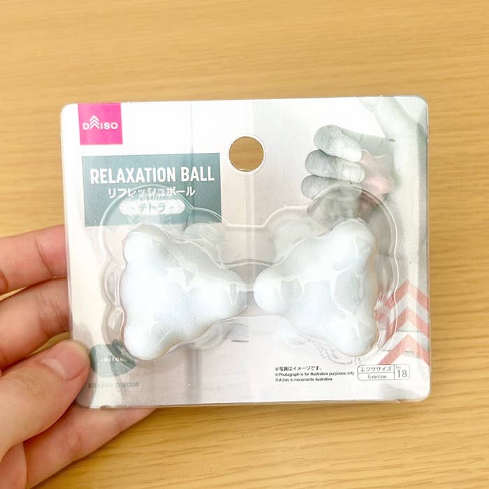 DAISO(ダイソー)の「リフレッシュボール(テトラ)」