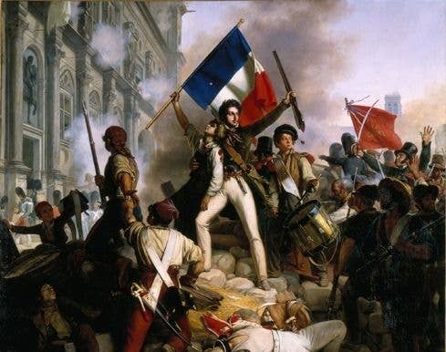 Pintura de una escena revolucionaria con figuras levantando una bandera. Un grupo de personas lucha rodeado de escombros
