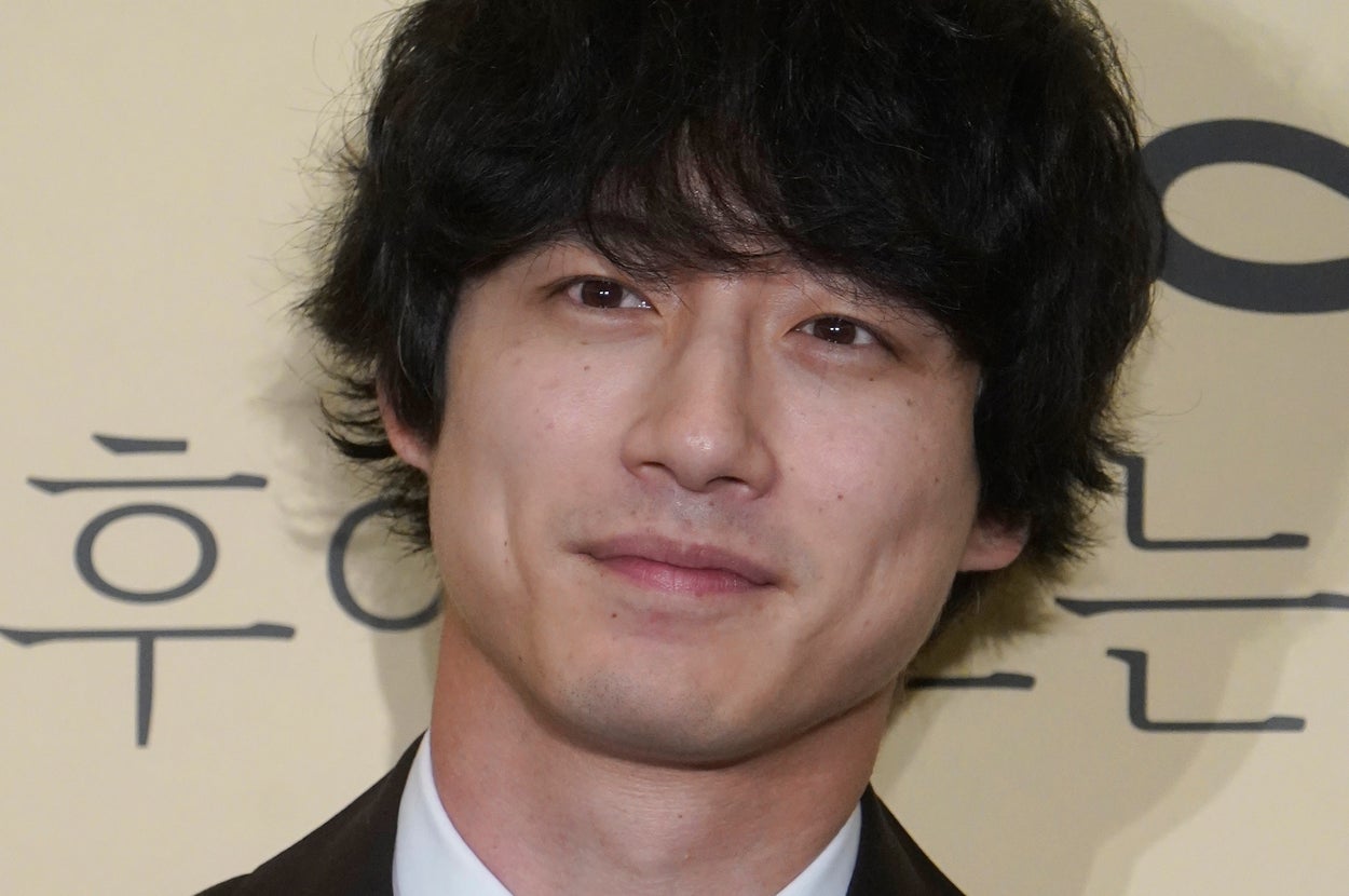 坂口健太郎さん(時事通信フォト)