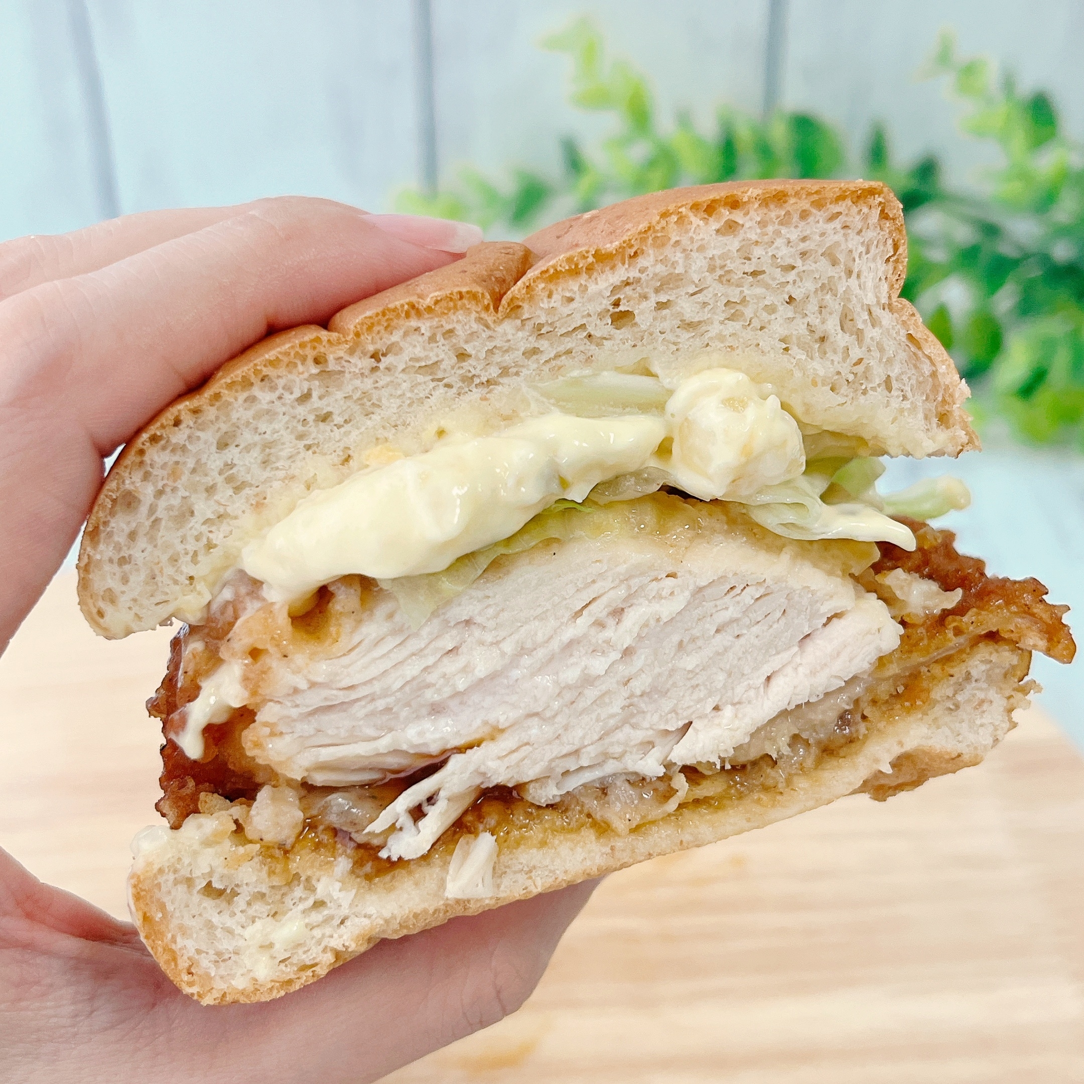 KFC(ケンタッキー・フライド・チキン)の「チキン南蛮フィレバーガー」
