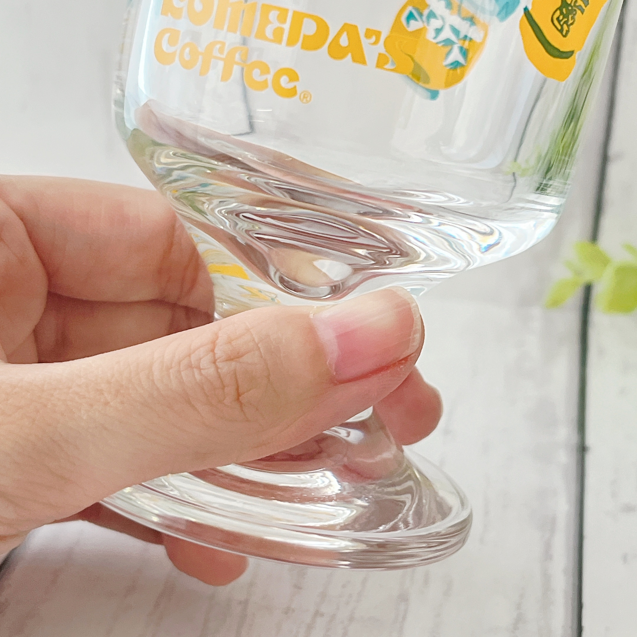 コメダ珈琲店の「【コメクション限定】脚付きグラス(メニュー柄)」