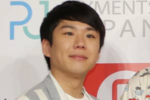 秋山寛貴さん(時事)