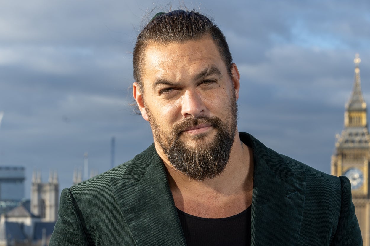 “I Didn't Even Recognize Him!”: People Can’t Get Over How Different Jason Momoa Looks After He Shaved Off His Famous Beard For The First Time In 6 Years