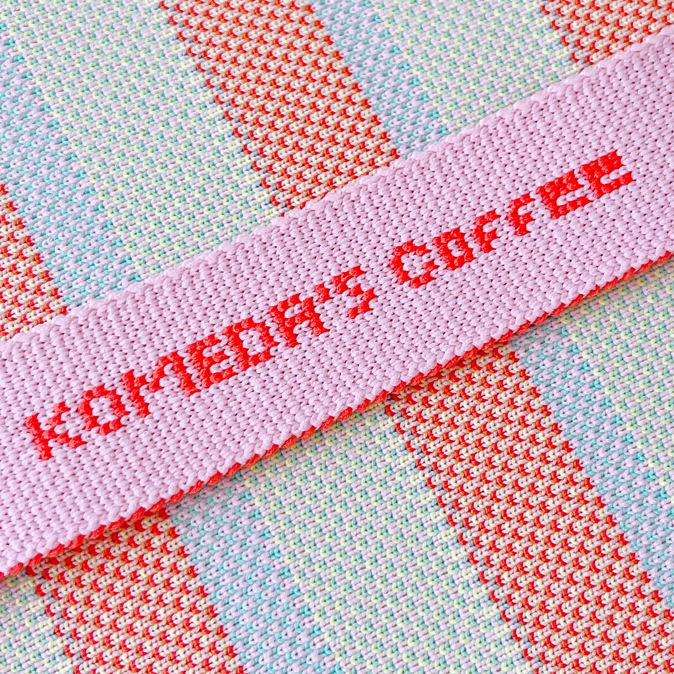 コメダ珈琲店の「【コメクション限定】ニットブックカバー各種」