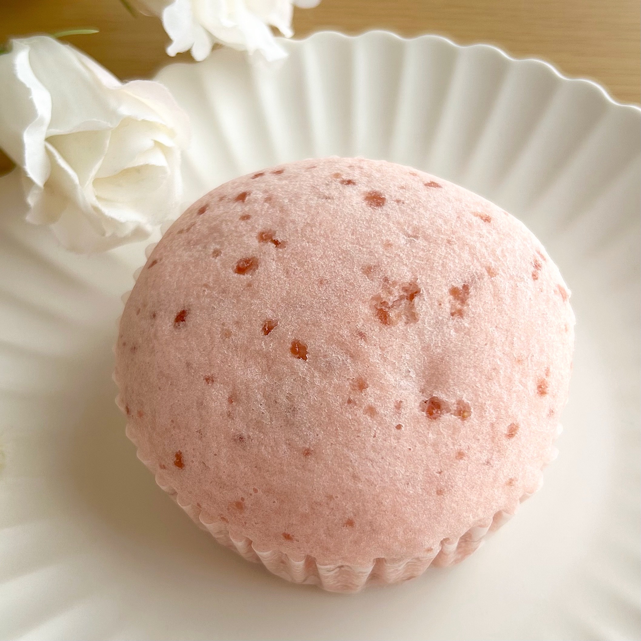 FamilyMart(ファミリーマート)の「つぶつぶいちごミルク蒸しケーキ」
