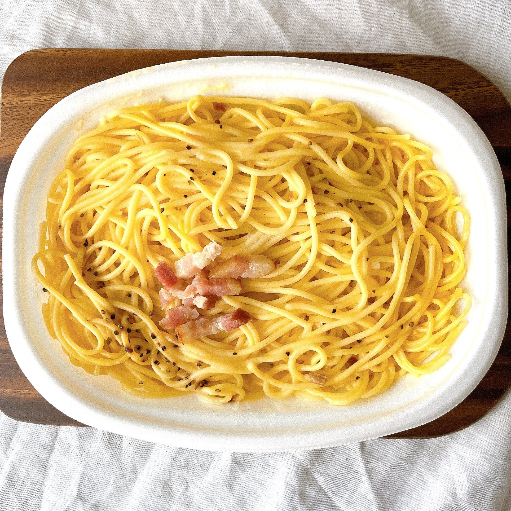 このボリュームはえぐいって…！セブンの「800kcal超えパスタ」濃厚で