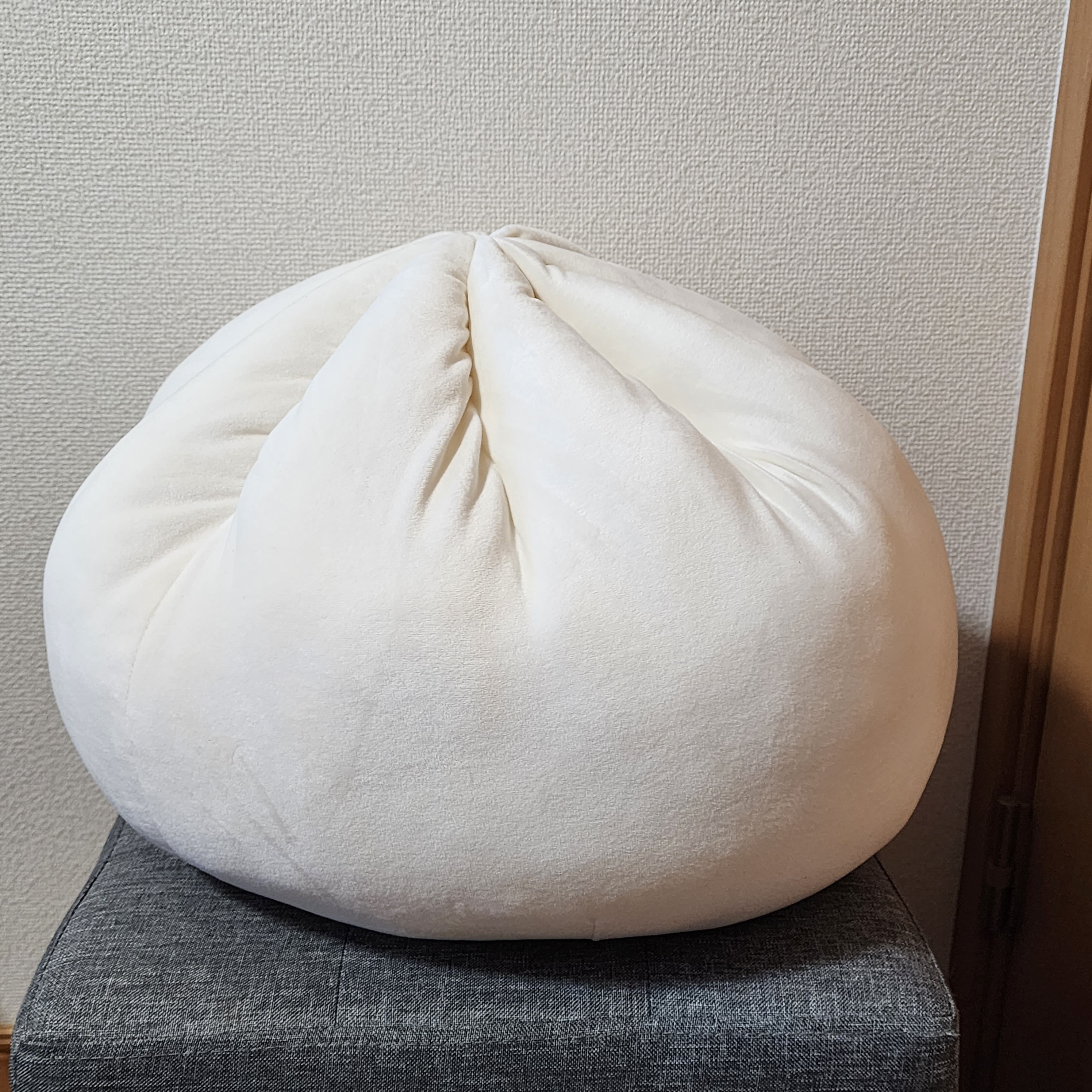 ニトリ「モチモチクッション ニクマン(NM001)」