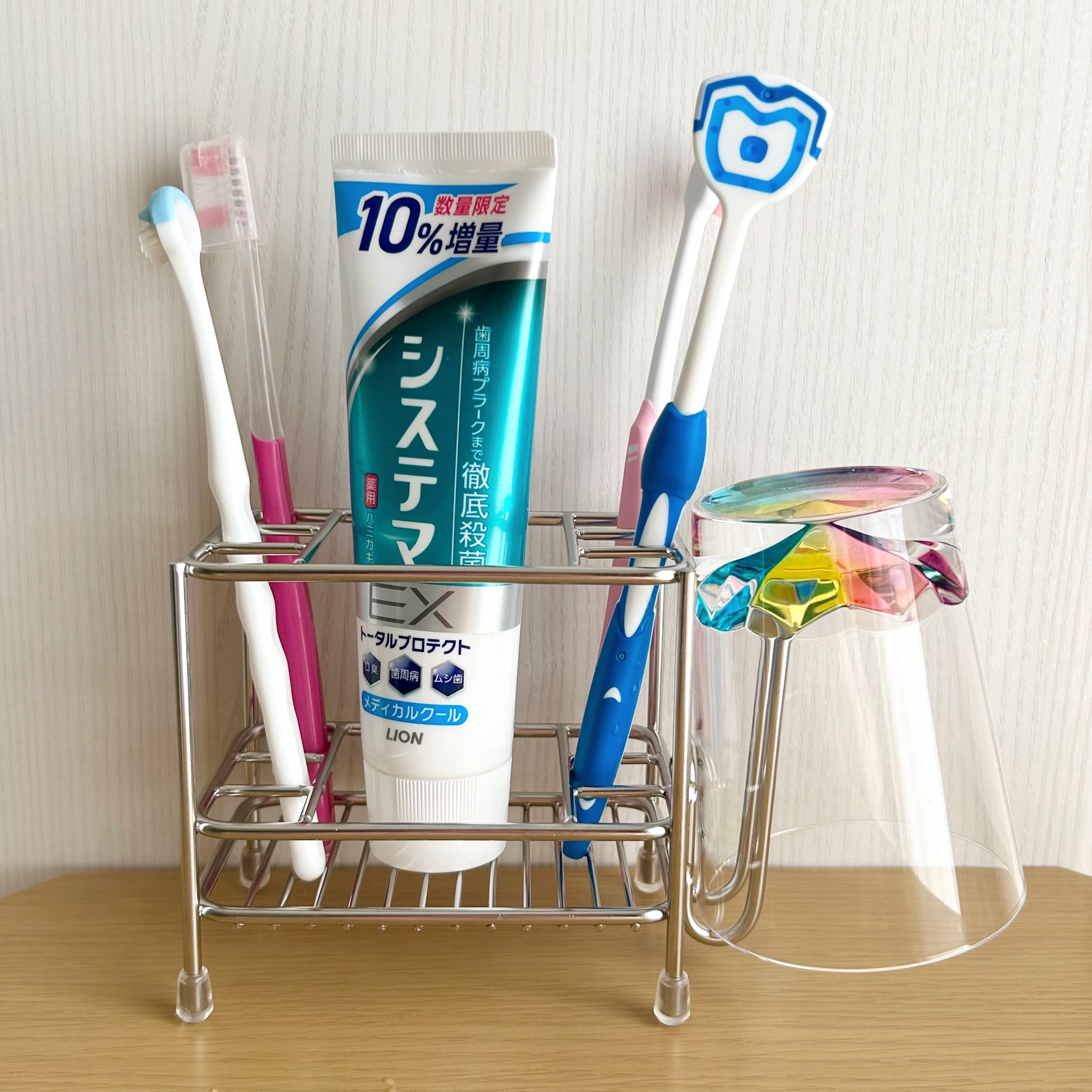 ニトリの「歯ブラシスタンド SUS(スクエア)」